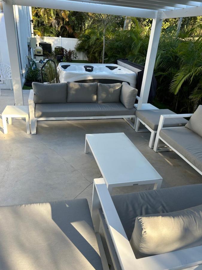 Men Only Clothing Option Guesthouse Near Wilton Manors Fort Lauderdale Eksteriør billede